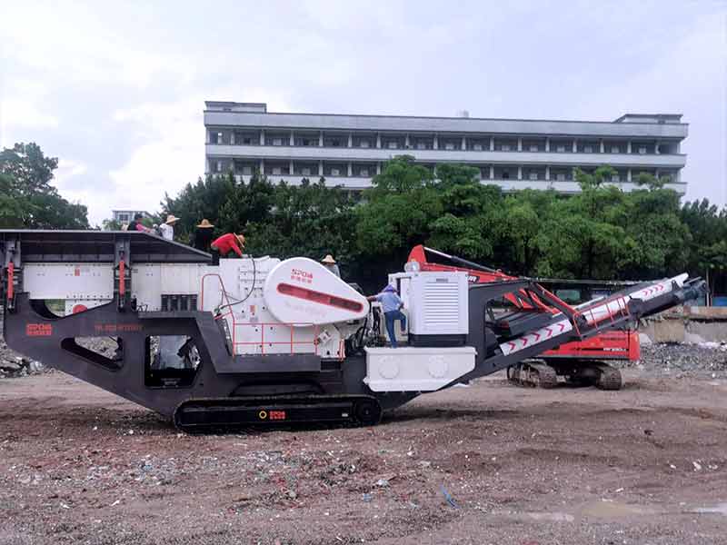 mobile crusher station